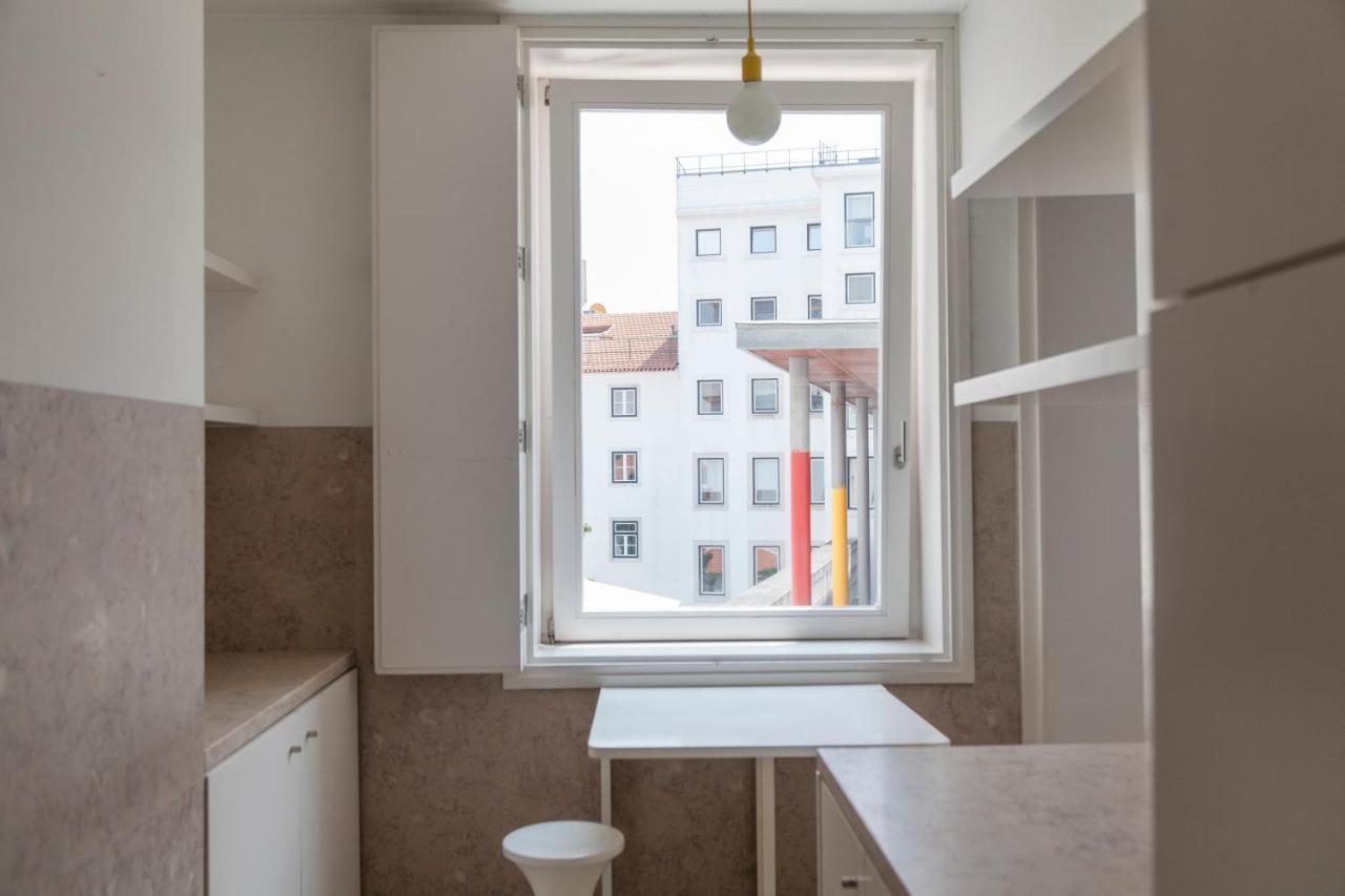 Classy 2Bdr Apartment In Downtown By Lovelystay Lisboa Exteriör bild