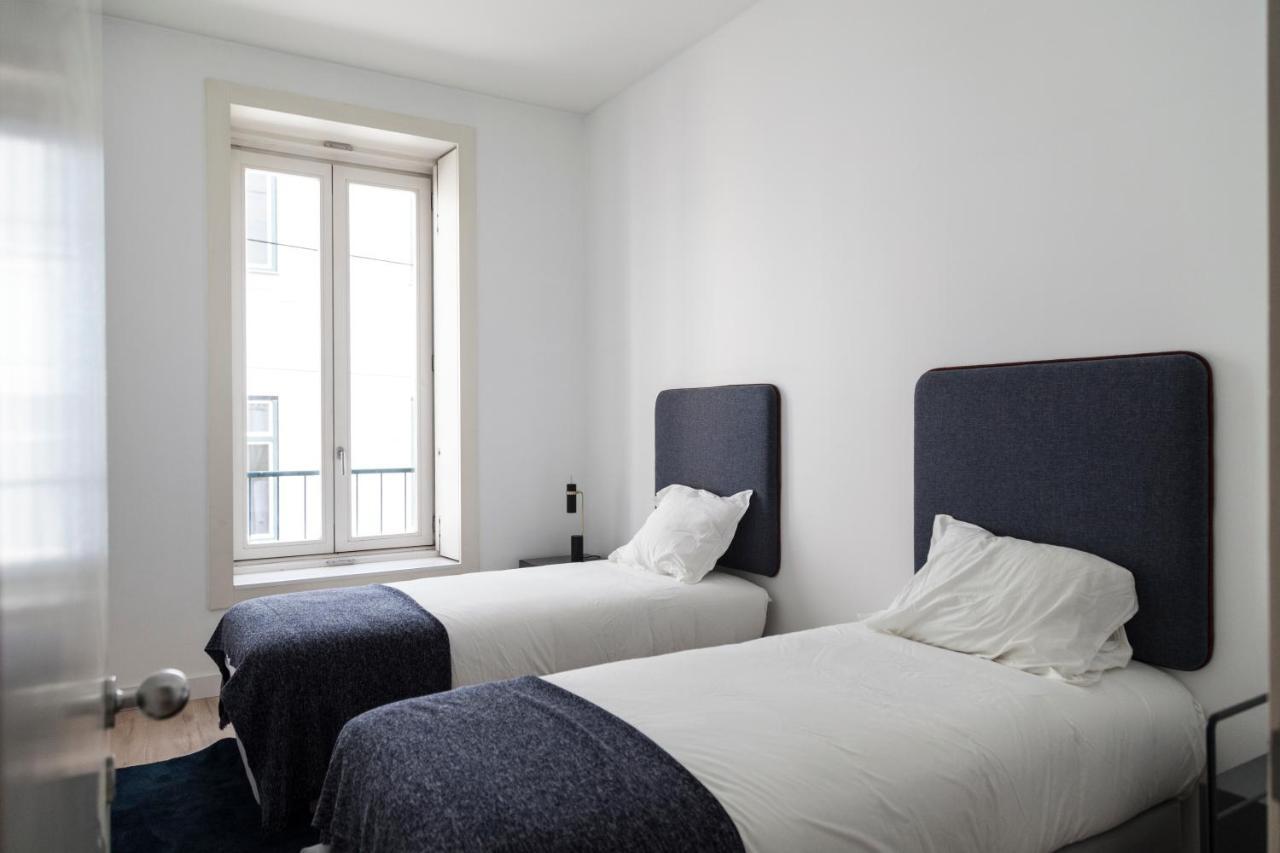 Classy 2Bdr Apartment In Downtown By Lovelystay Lisboa Exteriör bild