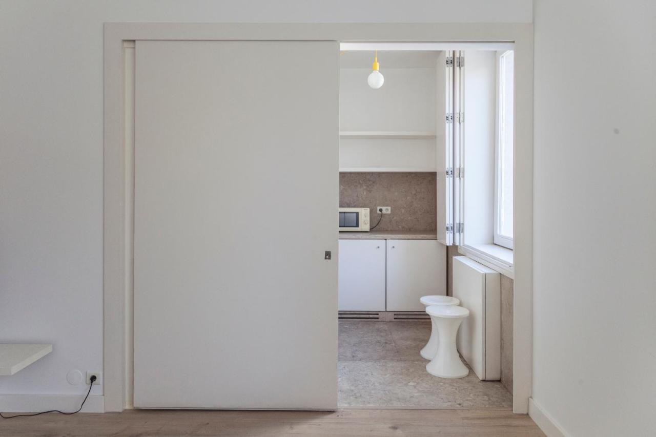 Classy 2Bdr Apartment In Downtown By Lovelystay Lisboa Exteriör bild